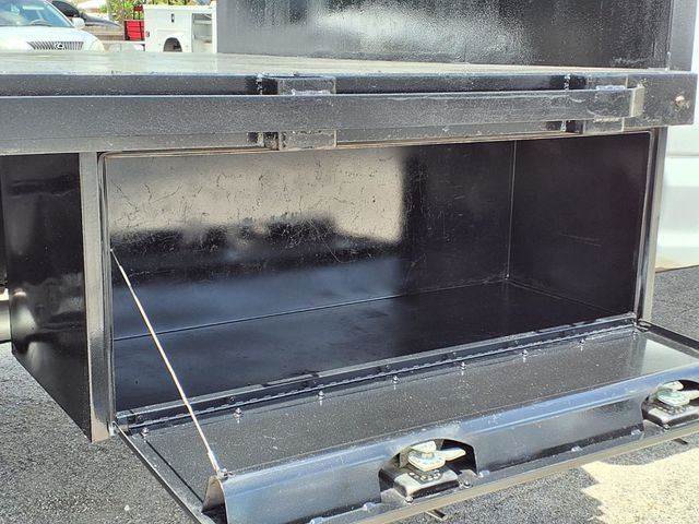 2019 Ford Super Duty F-450 DRW Cab-Chassis 12' Flatbed - 23032307 - 19