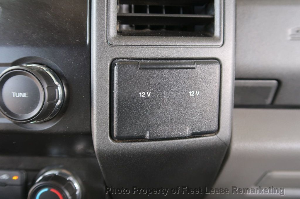 2019 Ford Super Duty F-550 DRW F550SD 4WD Crew Cab 11' Flatbed - 23016940 - 33