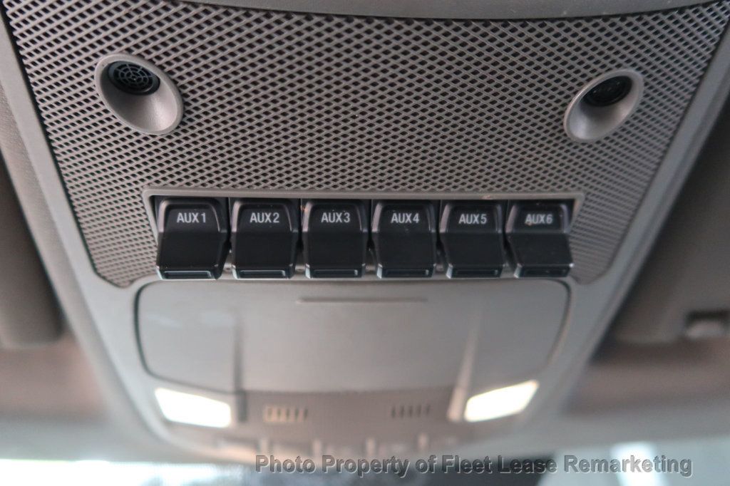 2019 Ford Super Duty F-550 DRW F550SD 4WD Crew Cab 11' Flatbed - 23016940 - 38