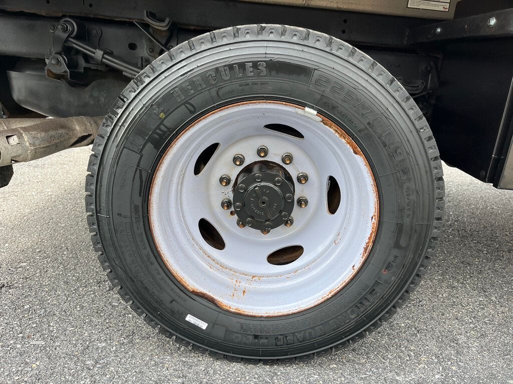 2019 Ford Super Duty F-550 DRW ONE OWNER - CLEAN CARFAX - WORKHORSE - 23035678 - 18