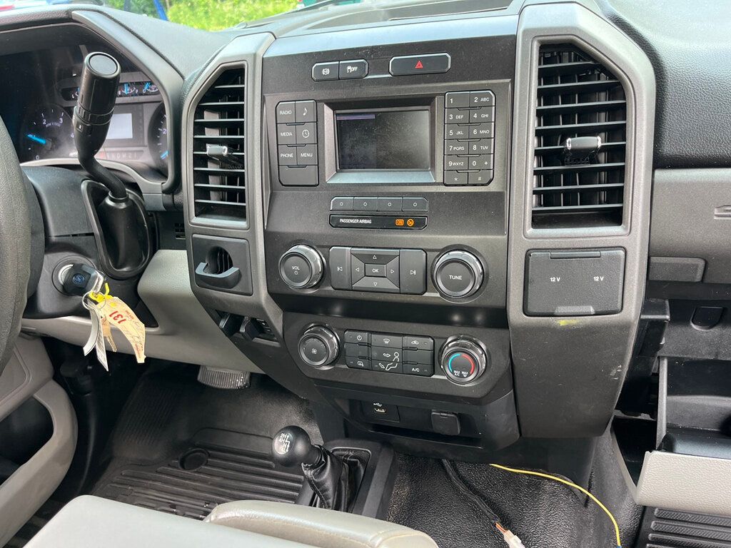 2019 Ford Super Duty F-550 DRW ONE OWNER - CLEAN CARFAX - WORKHORSE - 23035678 - 27