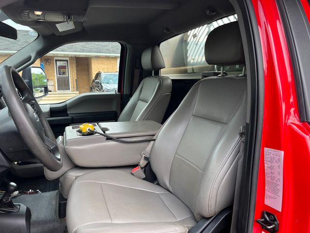 2019 Ford Super Duty F-550 DRW ONE OWNER - CLEAN CARFAX - WORKHORSE - 23035678 - 33