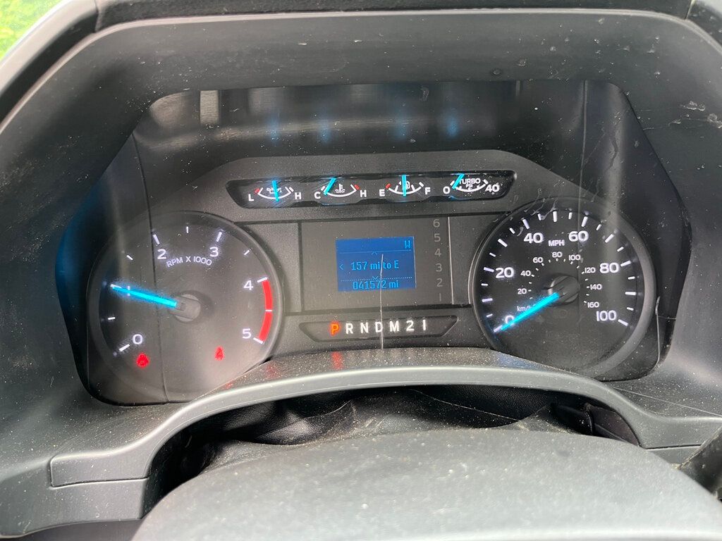 2019 Ford Super Duty F-550 DRW ONE OWNER - CLEAN CARFAX - WORKHORSE - 23035678 - 36