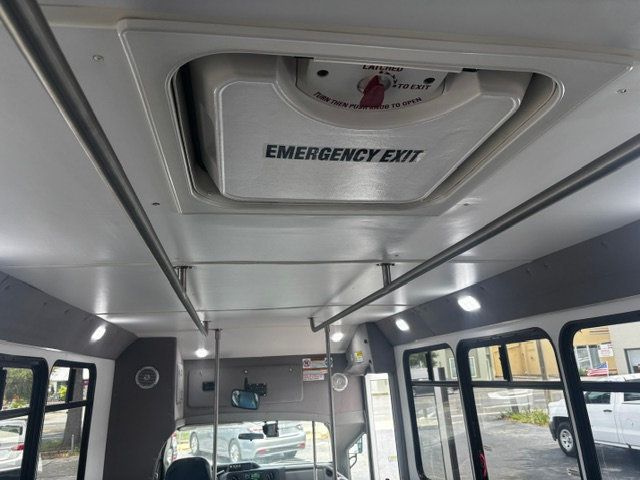 2019 Ford SUPER DUTY SHUTTLE E-450 BUS - 23004848 - 16
