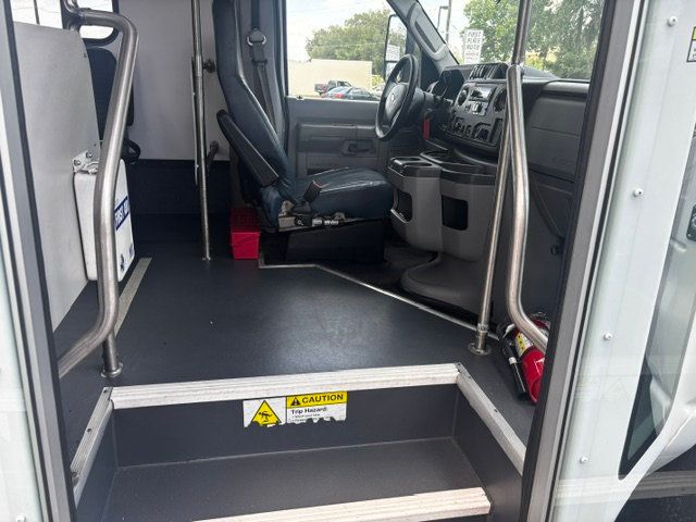 2019 Ford SUPER DUTY SHUTTLE E-450 BUS - 23004848 - 8