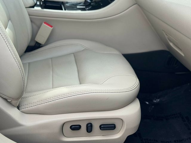 2019 Ford Taurus NEW TIRES!! DETAILED AND SERVICE DONE! - 22933372 - 29