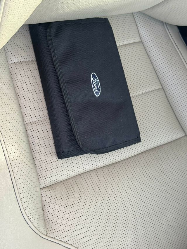 2019 Ford Taurus NEW TIRES!! DETAILED AND SERVICE DONE! - 22933372 - 35