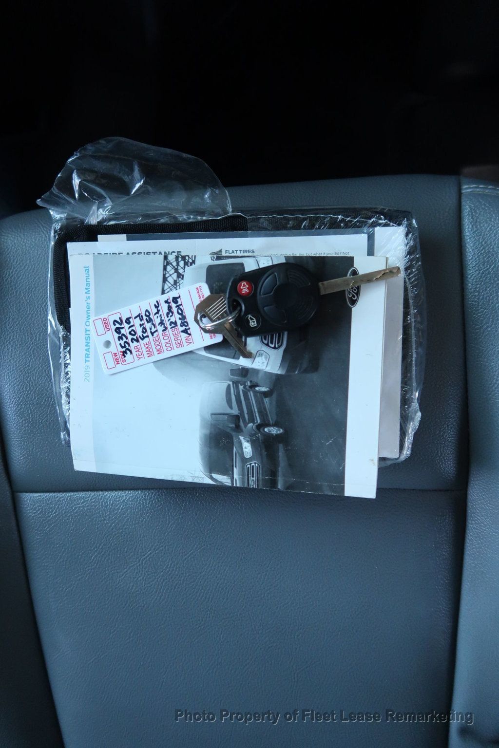 2019 Ford Transit Chassis T350 Medium Roof 148" Cargo Van  - 22975422 - 33