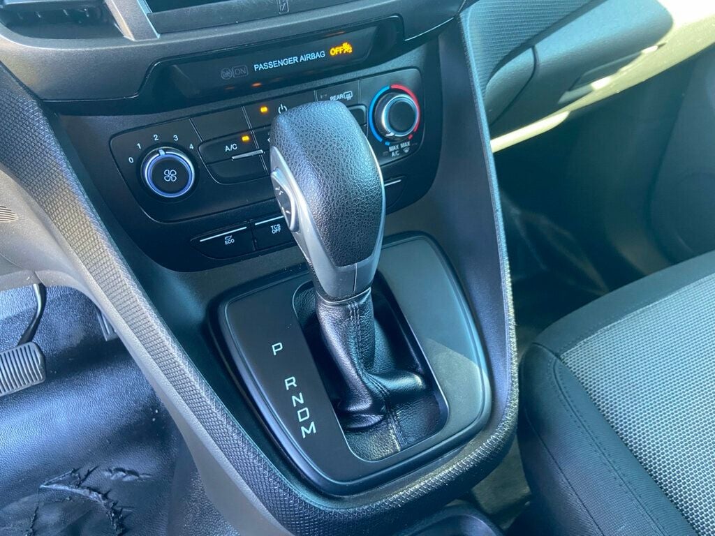 2019 Ford Transit XL Cargo Van photo 18