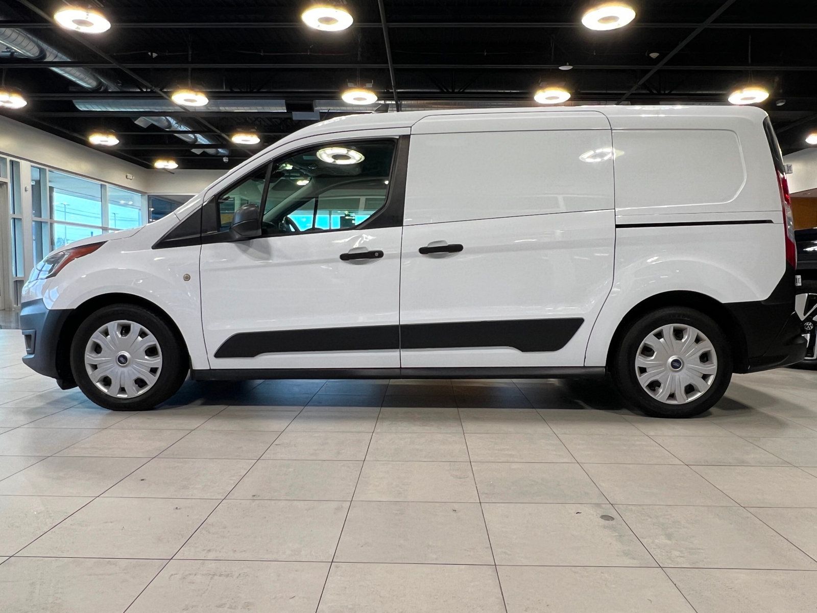 2019 Ford Transit Van XL photo 4