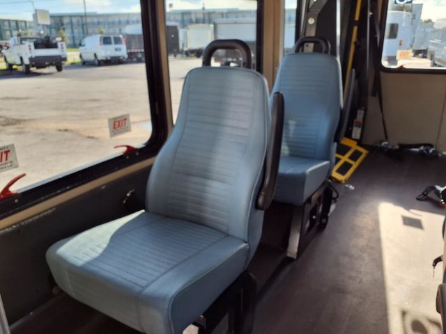 2019 Ford Transit Cutaway T-350 DRW 138" WB 10360 GVWR - 23074085 - 16