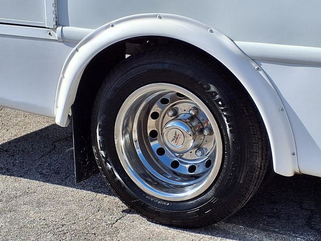 2019 Ford Transit Cutaway T-350 DRW 138" WB 10360 GVWR - 23074085 - 38