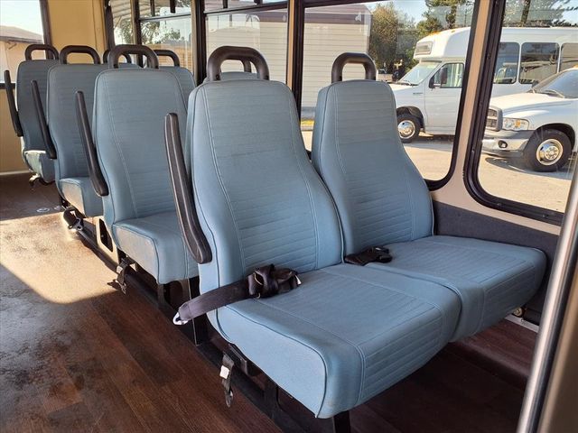 2019 Ford Transit Cutaway T-350 DRW 156" WB 10360 GVWR - 22947585 - 16