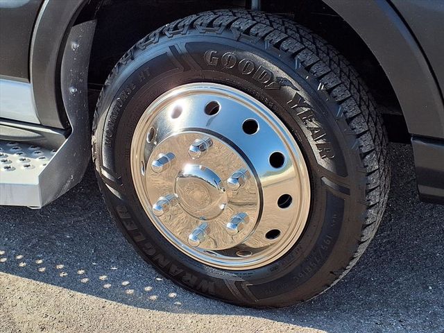 2019 Ford Transit Cutaway T-350 DRW 156" WB 10360 GVWR - 22947585 - 41