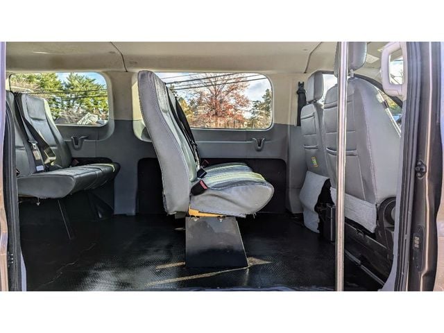 2019 Ford Transit Passenger Van XL photo 16