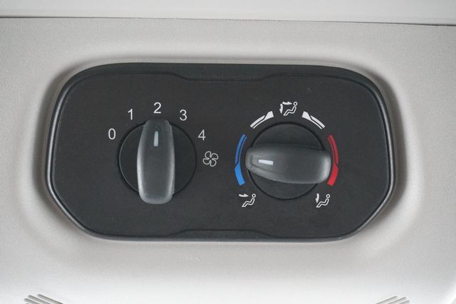 2019 Ford Transit Passenger Wagon T-150 130" Med Roof XLT Sliding RH Dr - 22918231 - 16