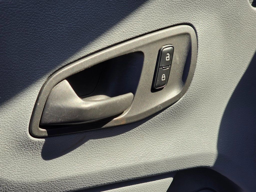 2019 Ford Transit Passenger Wagon T-350 148" Med Roof XLT Sliding RH Dr - 22939773 - 23