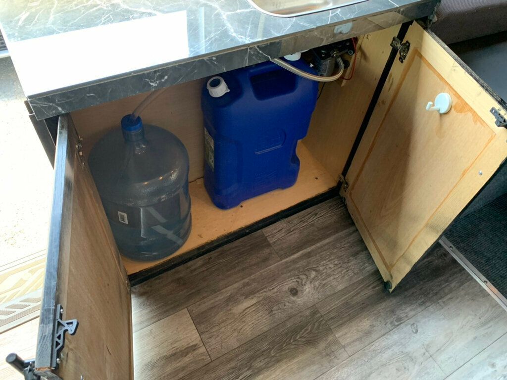 2019 Ford Transit Passenger XLT Van photo 7