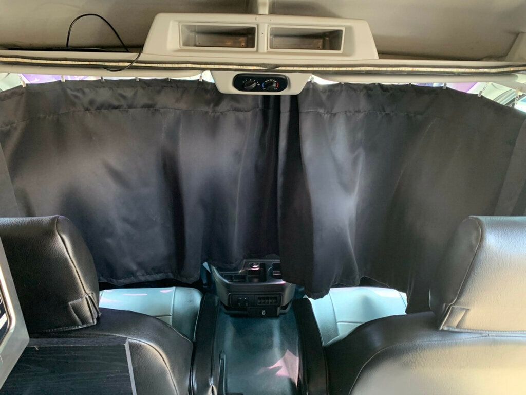 2019 Ford Transit Passenger XLT Van photo 9