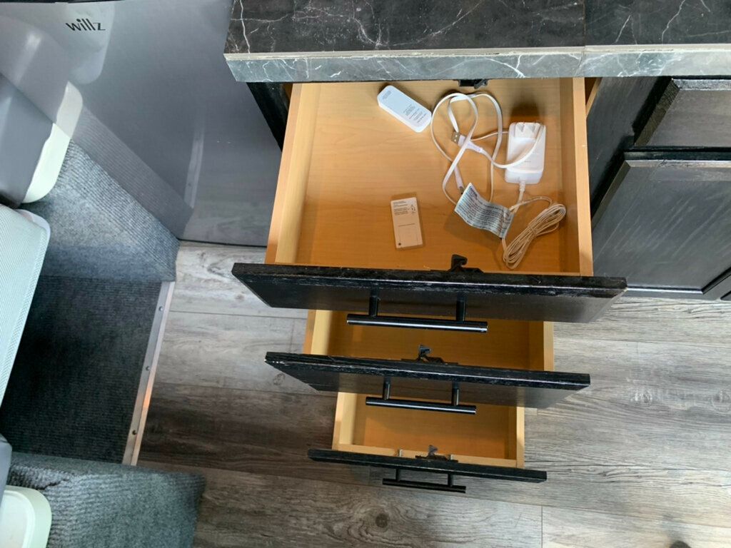 2019 Ford Transit Passenger XLT Van photo 22