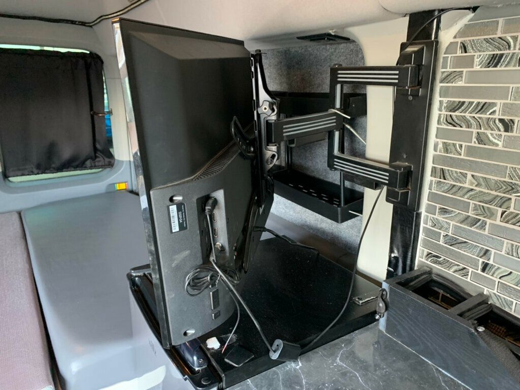 2019 Ford Transit Passenger XLT Van photo 23