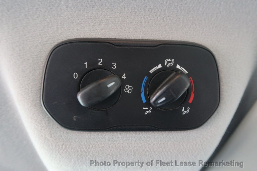 2019 Ford Transit Passenger Wagon Transit 350 Low Roof 15 Passenger Van  XLT - 23026298 - 33