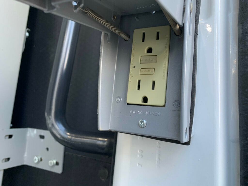 2019 Ford Transit Van T-150 130" Low Rf 8600 GVWR Sliding RH Dr - 23007134 - 10