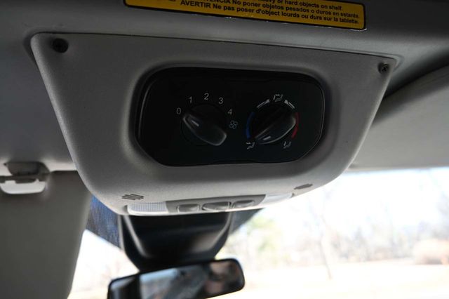 2019 Ford Transit Van T-150 130" Med Rf 8600 GVWR Sliding RH Dr - 23009413 - 29