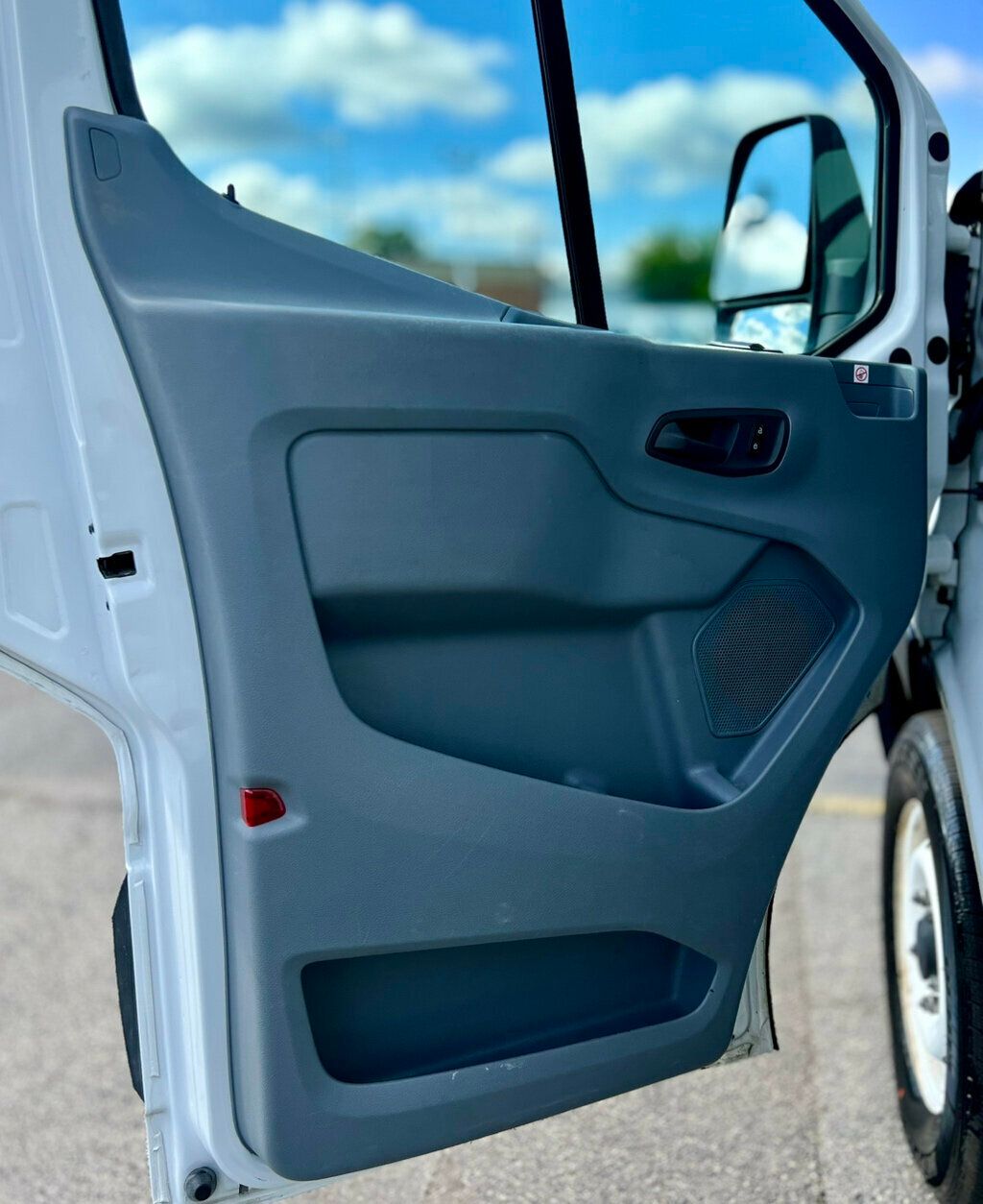 2019 Ford Transit Van T-150 148" Med Rf 8600 GVWR Sliding RH Dr - 22847502 - 10