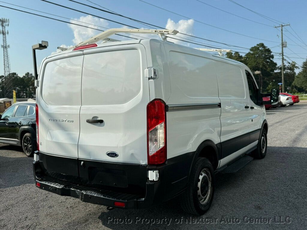 2019 Ford Transit Van photo 4