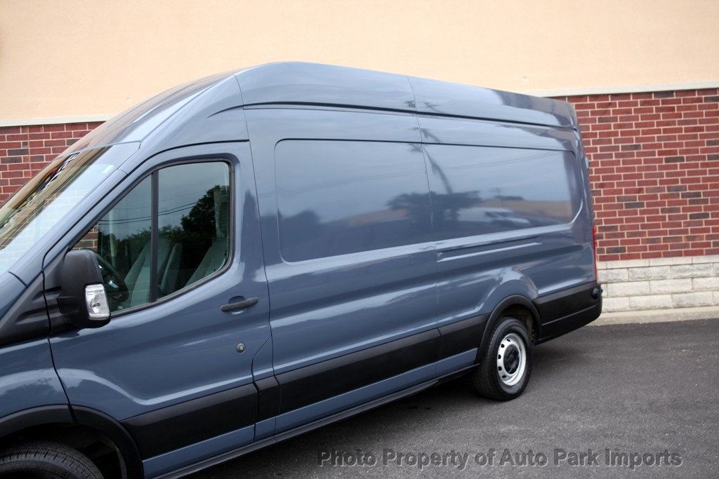 2019 Ford Transit Van photo 4