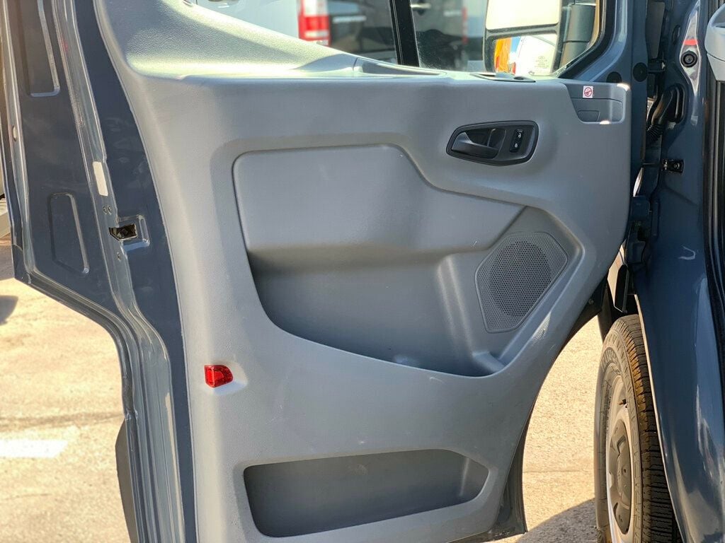 2019 Ford Transit Van photo 24
