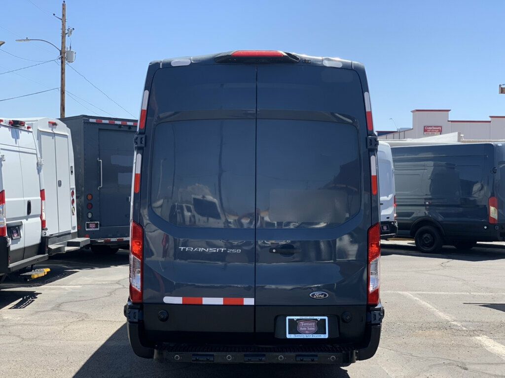 2019 Ford Transit Van T-250 148" EL Hi Rf 9000 GVWR Sliding RH Dr - 23067311 - 28
