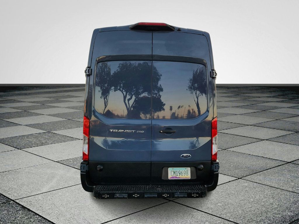 2019 Ford Transit Van photo 5