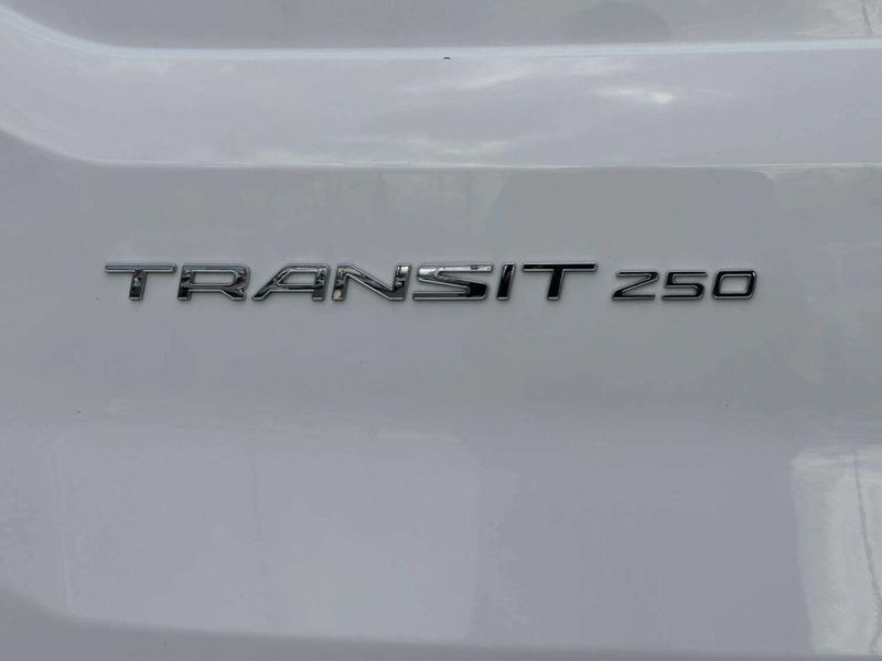 2019 Ford Transit Van T-250 148" Med Rf 9000 GVWR Sliding RH Dr - 23011867 - 33