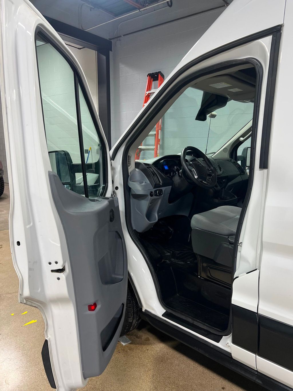 2019 Ford Transit Van photo 10