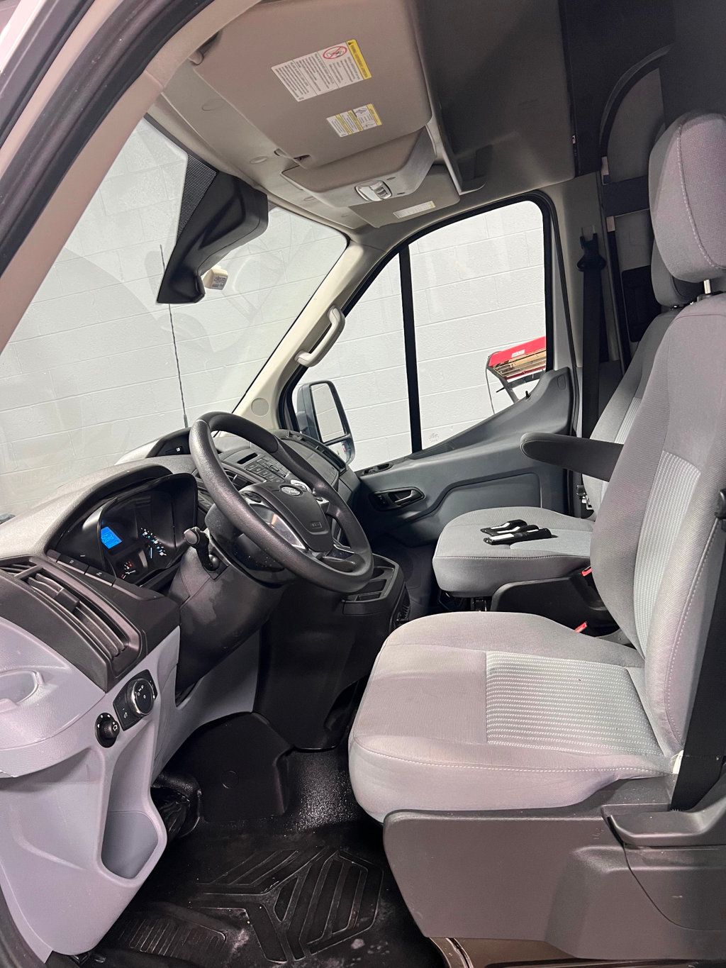 2019 Ford Transit Van photo 11