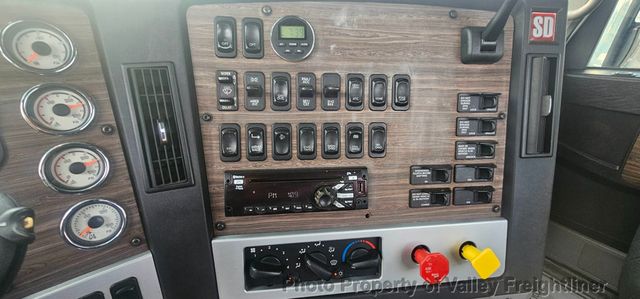 2019 Freightliner 122SD  - 23030964 - 12