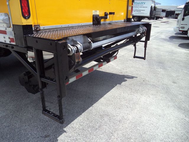 2019 Freightliner Business Class M2 106 26ft Dry Freight Box Truck With Liftgate NO CDL - 23019162 - 34