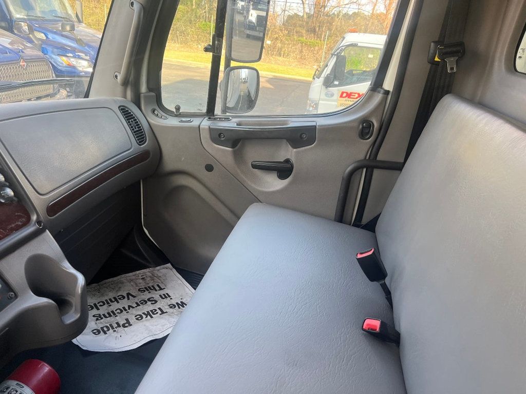 2019 Freightliner Business Class M2 106 w/ 26ft Dry Freight Moving Box Truck w/ Lift Gate - 23012969 - 9