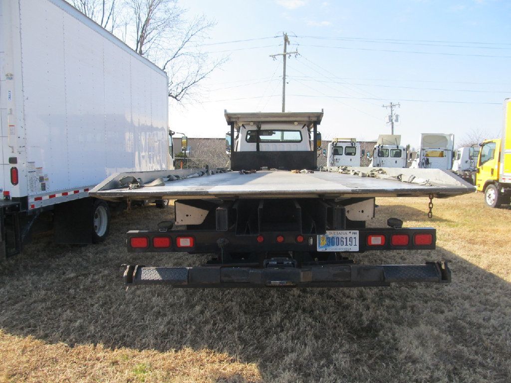 2019 Freightliner Business Class M2 106 w/ 30ft Chevron 4 - car carrier - 23013042 - 9