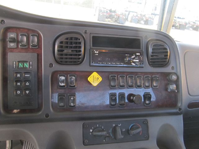 2019 Freightliner Business Class M2 106 w/ 30ft Chevron 4 - car carrier - 23013042 - 14