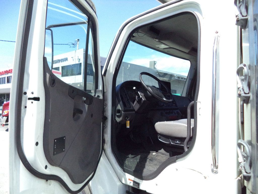 2019 Freightliner Business Class M2 106 w/ Truck Thermo King T880-S & Liftgate - 23056766 - 26