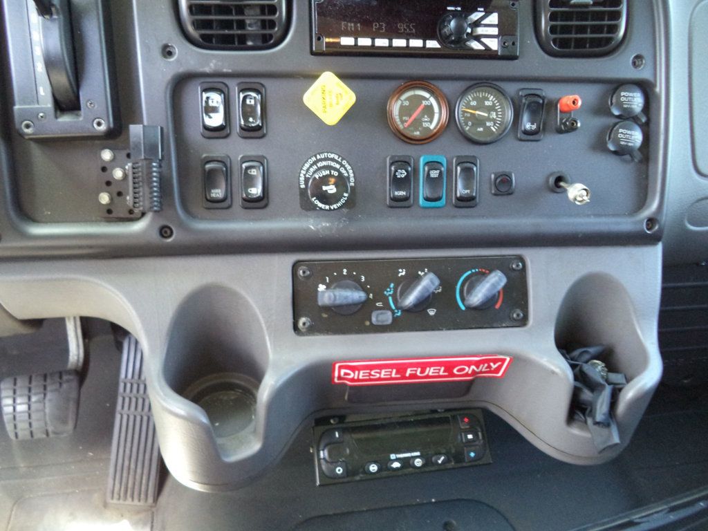 2019 Freightliner Business Class M2 106 w/ Truck Thermo King T880-S & Liftgate - 23056766 - 30