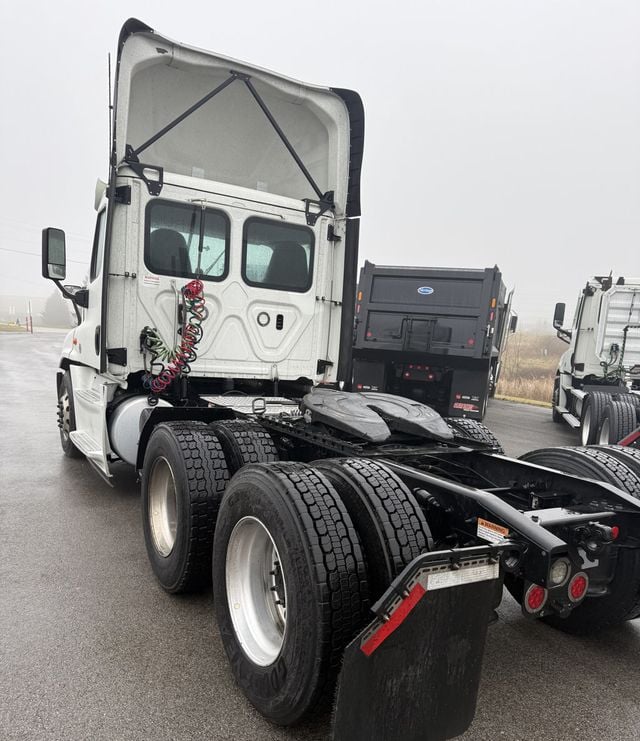 2019 Freightliner CA125DC PX125064ST - 22981845 - 2