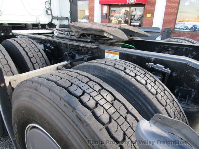 2019 Freightliner Cascadia 126  - 22931982 - 14