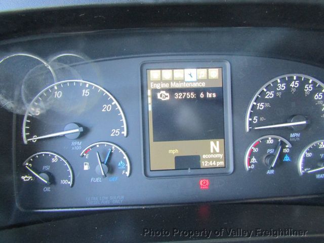 2019 Freightliner Cascadia 126  - 22931982 - 16