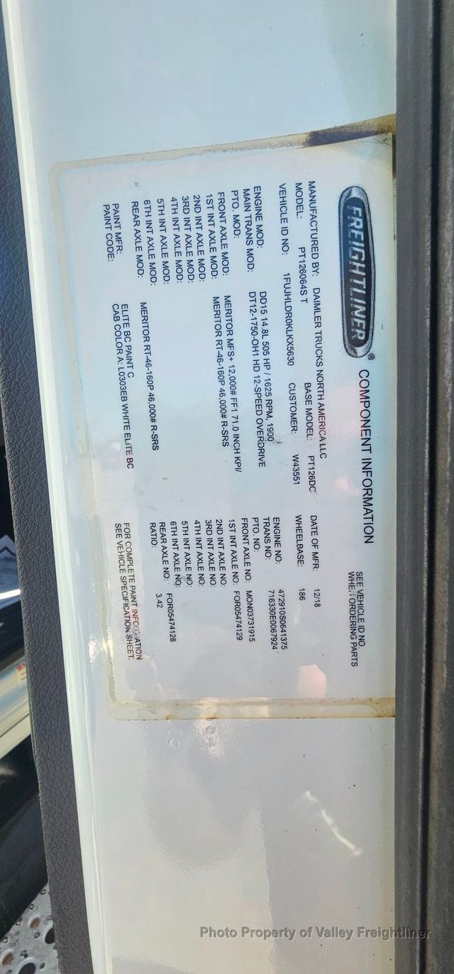 2019 Freightliner Cascadia 126  - 23035679 - 14