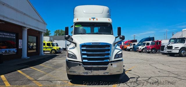 2019 Freightliner Cascadia 126  - 23035679 - 2