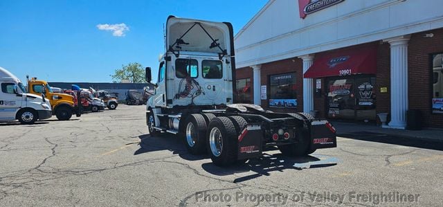 2019 Freightliner Cascadia 126  - 23035679 - 7